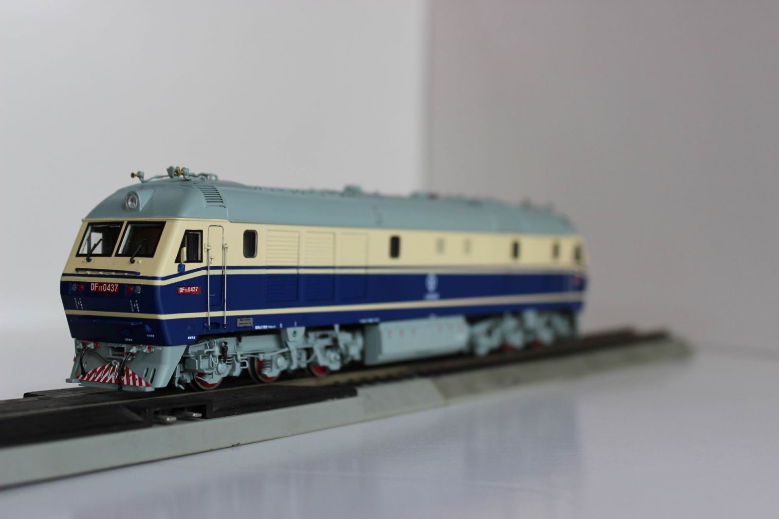 HO Scale Chinese DF11
